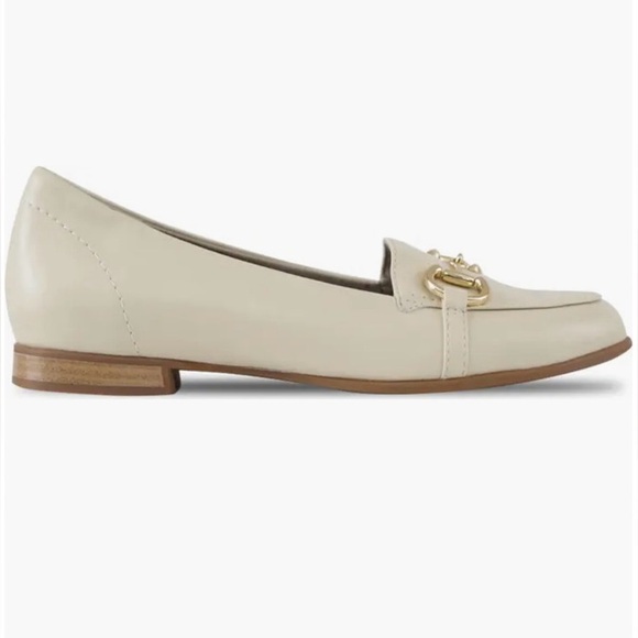 NWOT - Munro - Tanya Bit Loafer - Cream - Size 8.5 - Picture 9 of 11